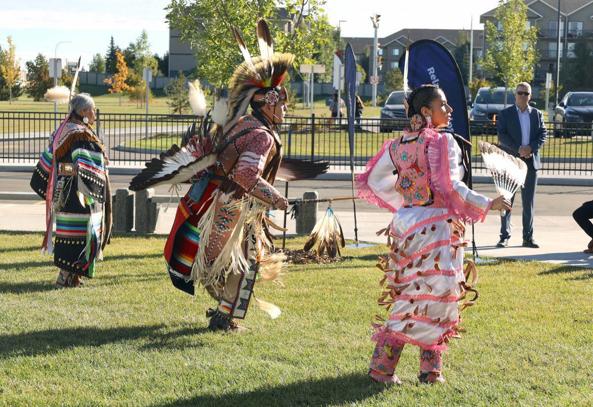 Dancing-Cree-8-1200x824